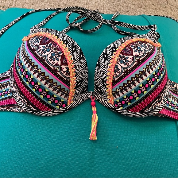 Like NEW bikini top size 34 C pink/white - Picture 6 of 11